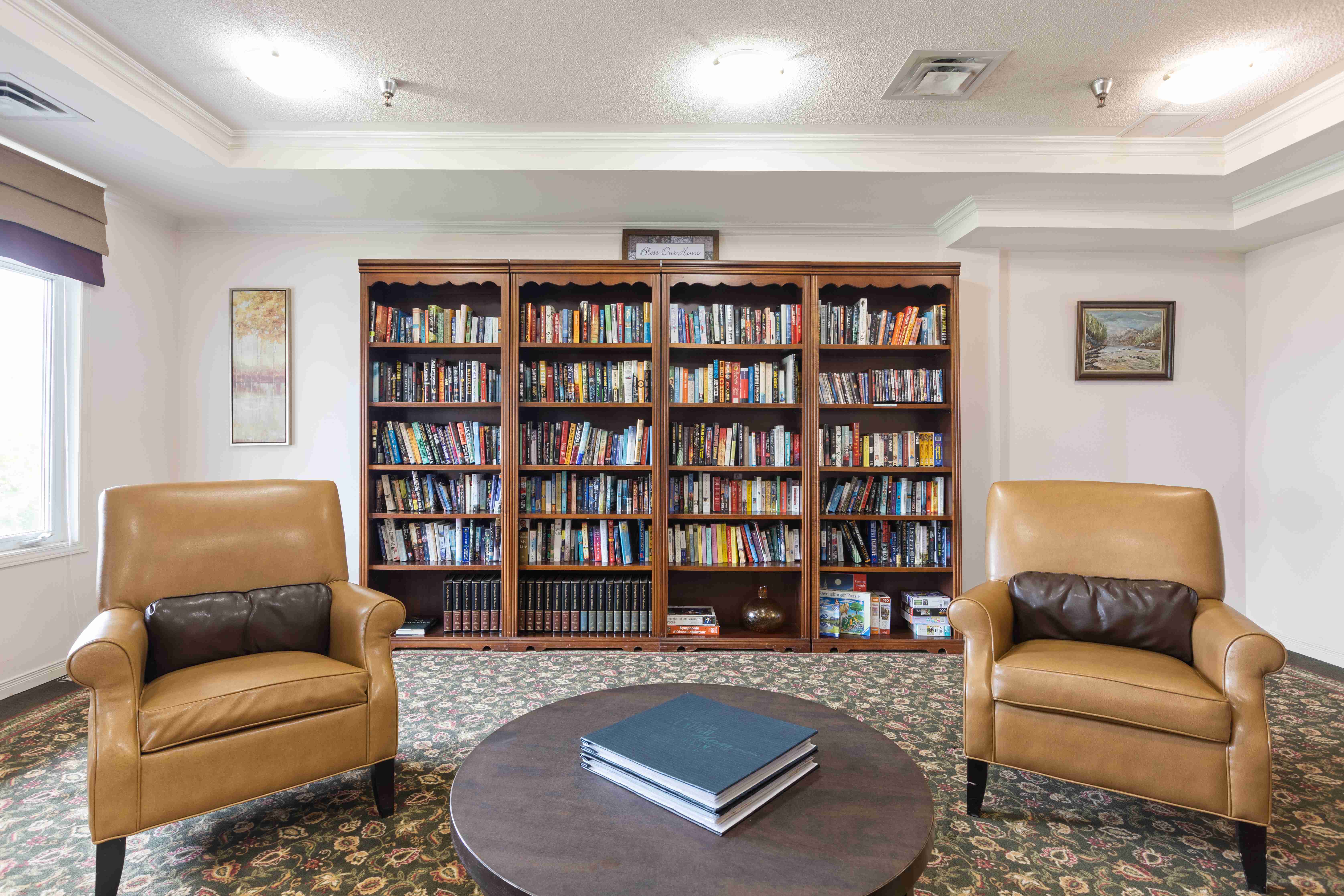 Activities and social programs at Van Horne Manor